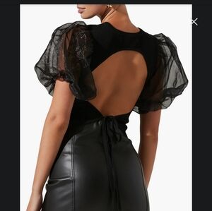 NWT ASTR avery organza puff sleeve open back top black XS